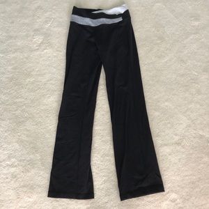 Lululemon yoga pants